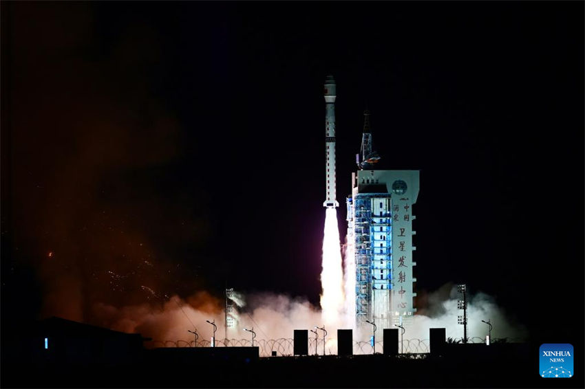 China lança novo satélite para observação da Terra