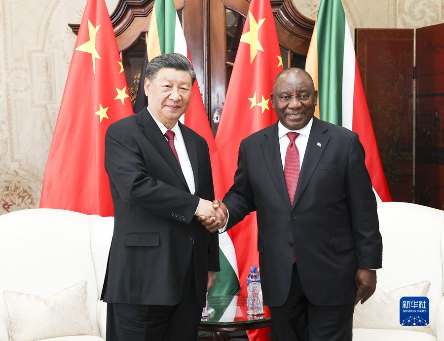 Xi Jinping pede elevação de laços China-África do Sul a novo nível