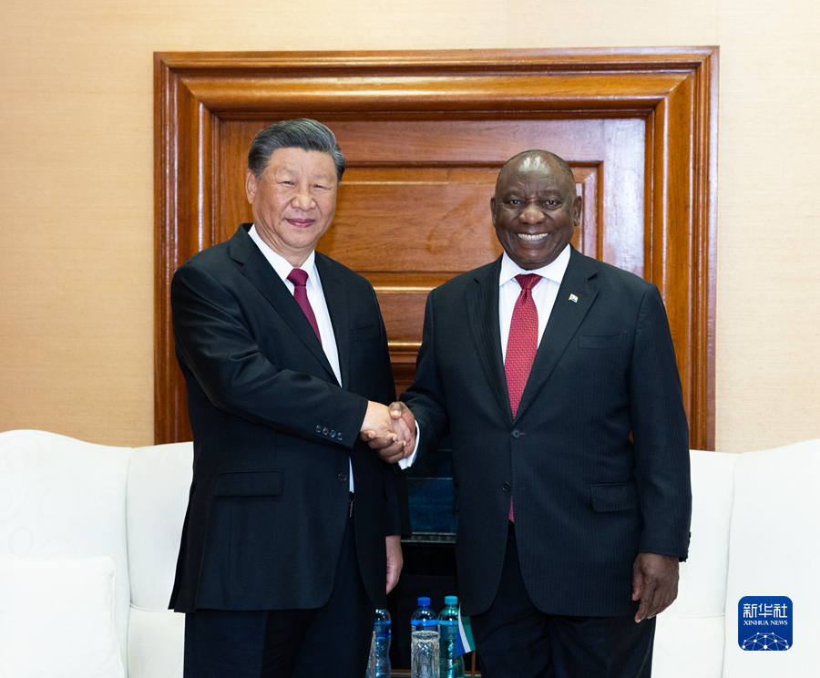 Xi Jinping pede elevação de laços China-África do Sul a novo nível