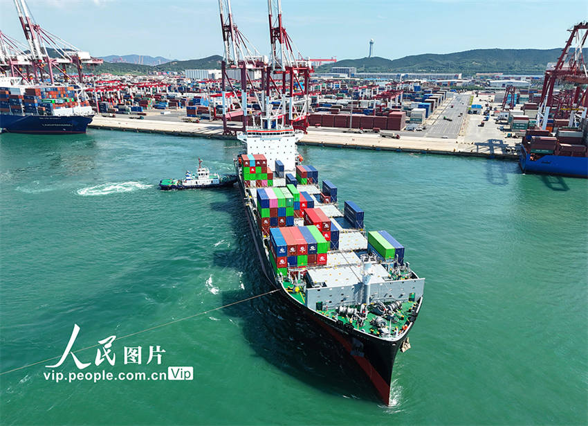 Shangdong: porto de Qingdao abre 10 rotas ao longo dos países membros da iniciativa Cinturão e Rota