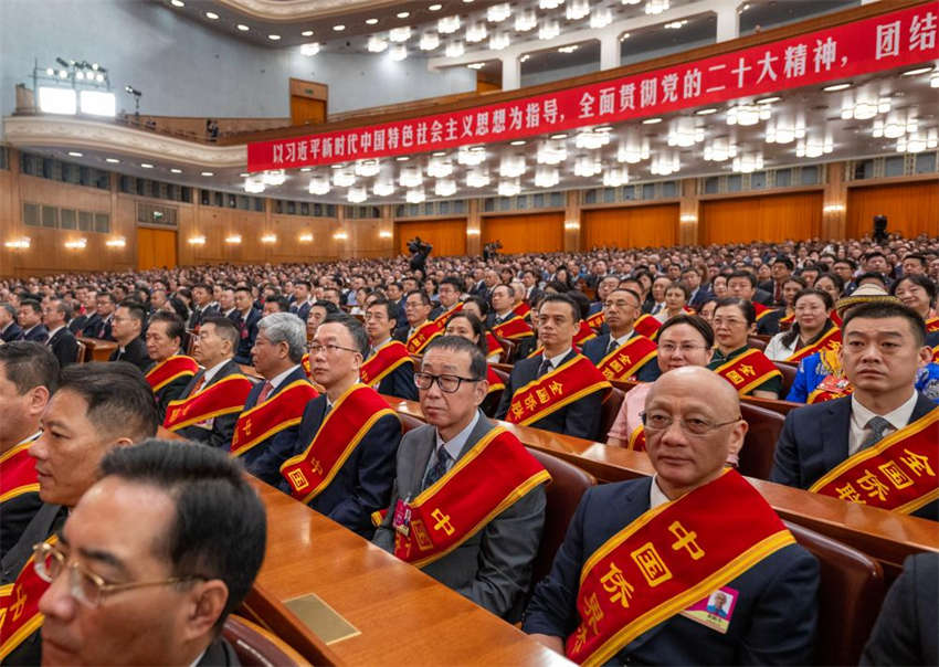 Mais altos líderes participam do congresso de chineses regressados do exterior