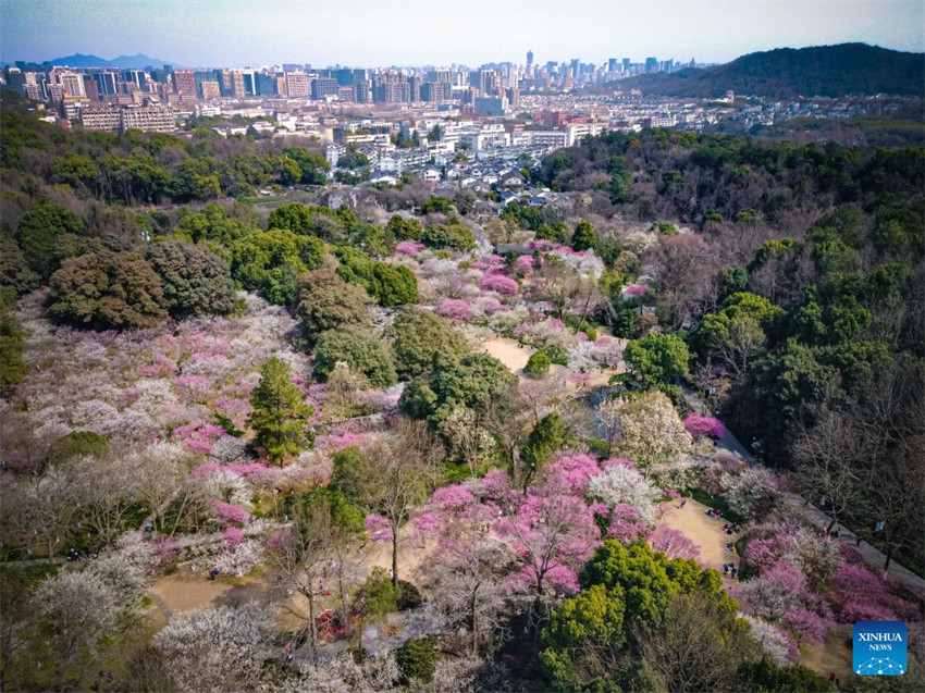 Vistas aéreas de Hangzhou, cidade-sede dos 19º Jogos Asiáticos