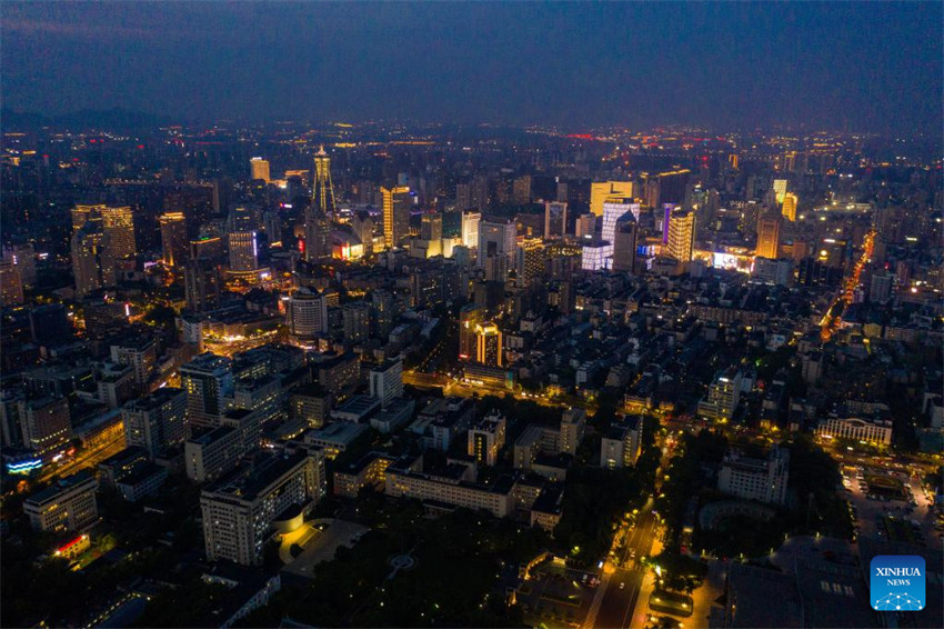 Vistas aéreas de Hangzhou, cidade-sede dos 19º Jogos Asiáticos