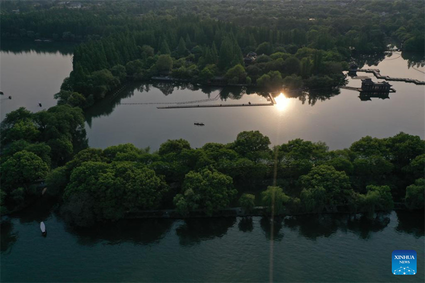 Vistas aéreas de Hangzhou, cidade-sede dos 19º Jogos Asiáticos