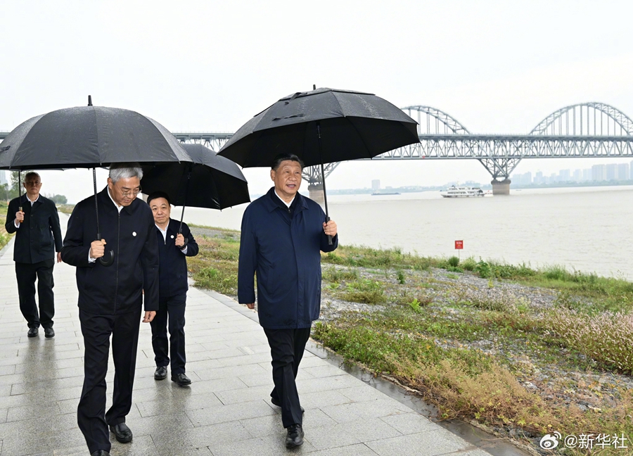 Xi Jinping inspeciona Jiujiang, na Província de Jiangxi, leste da China