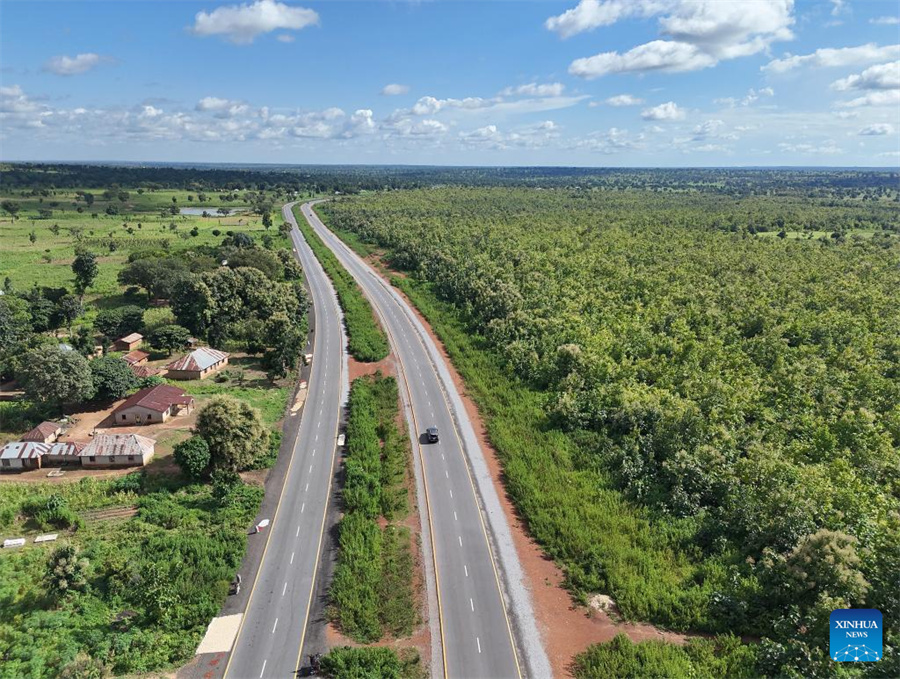 Projeto da rodovia Keffi apoiado pela China facilita atividades econômicas locais na Nigéria