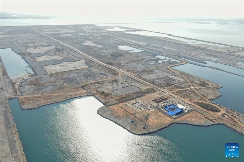 Cidade chinesa de Dalian inicia construção do aeroporto offshore em ilha artificial