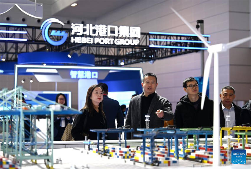 Expo Internacional da Indústria de Navegação é inaugurada no norte da China