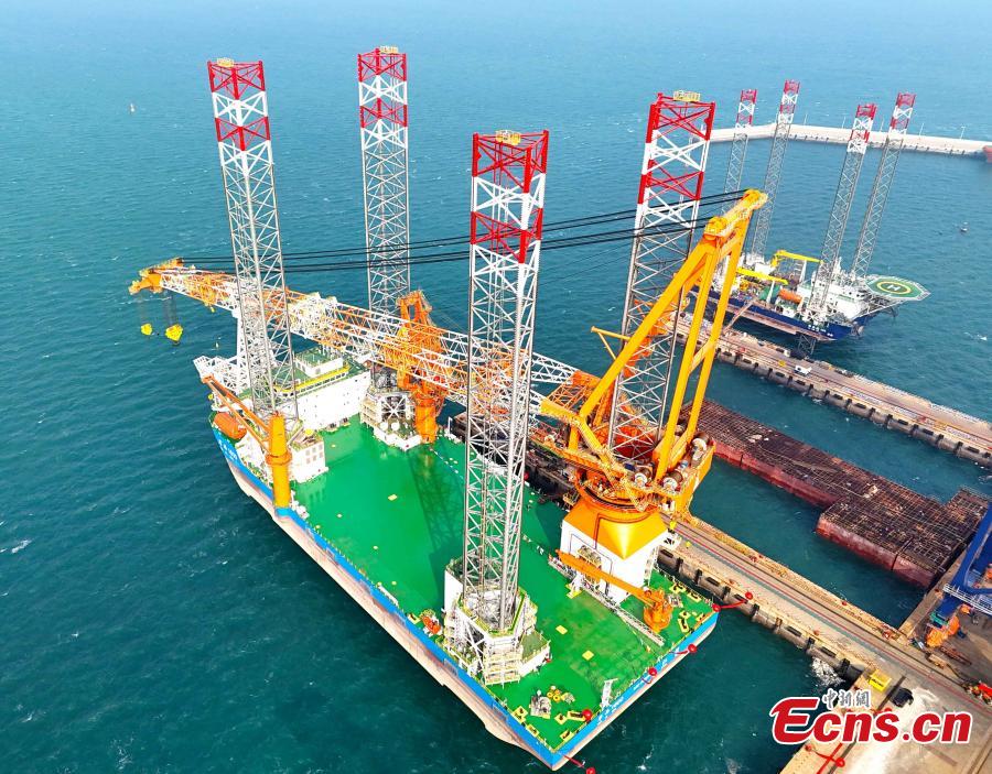 Galeria: plataforma de instalação de energia eólica desenvolvida pela China comissionada em Qingdao
