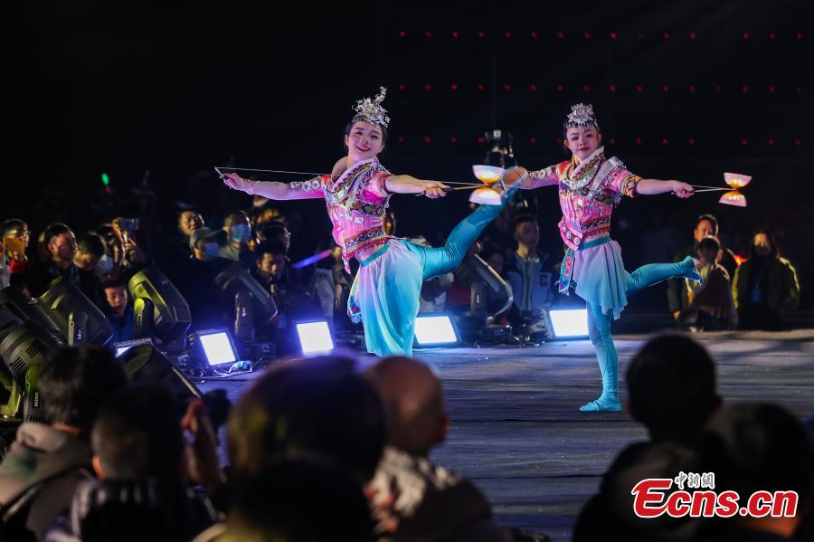 Gala étnica de Guizhou 2023 é realizada em Guiyang