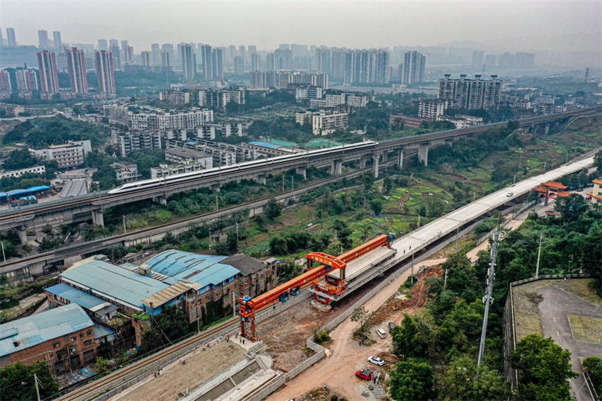 Construção da ferrovia de alta velocidade Chongqing-Kunming firma novos progressos