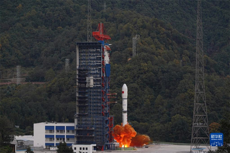 China lança satélite de teste de tecnologia de Internet com sucesso