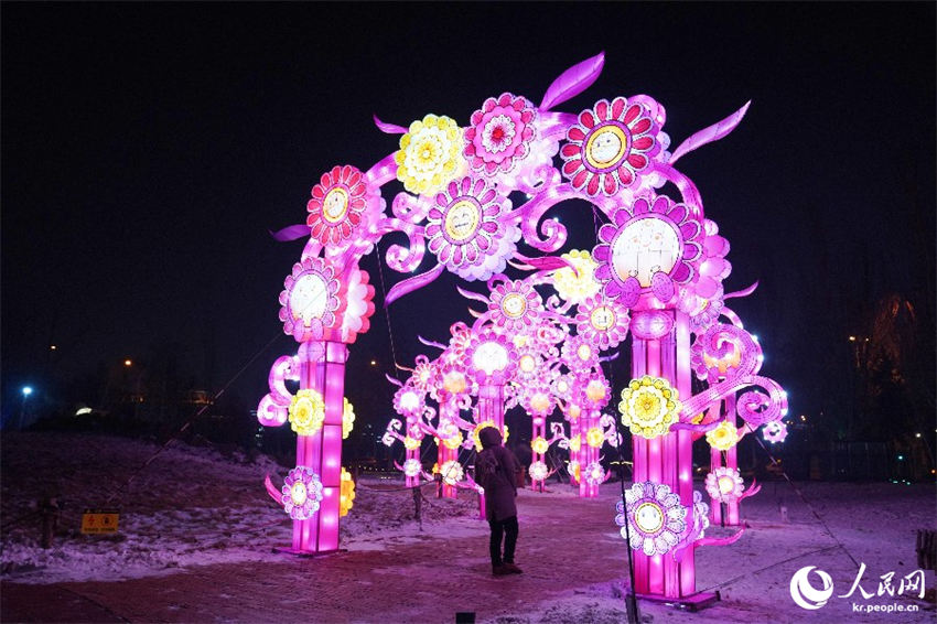 Galeria: Hohhot é decorada com lindas luzes