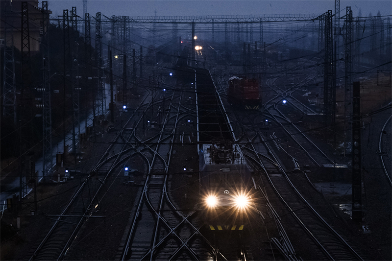 Oficina de manutenção ferroviária de Jiang'an prepara período do Festival da Primavera