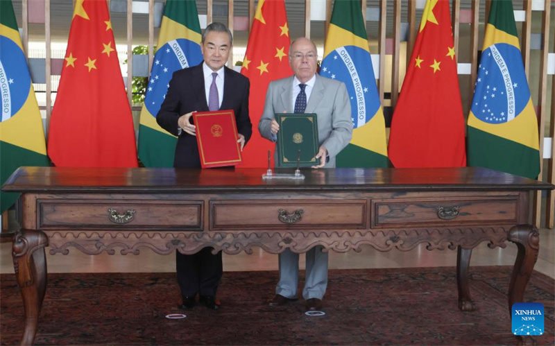 China e Brasil prometem fortalecer sinergia de estratégias de desenvolvimento e ampliar cooperação em campos emergentes