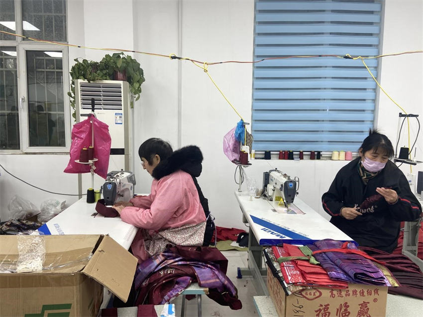 Vendas de Hanfu aumentam em Caoxian, leste da China