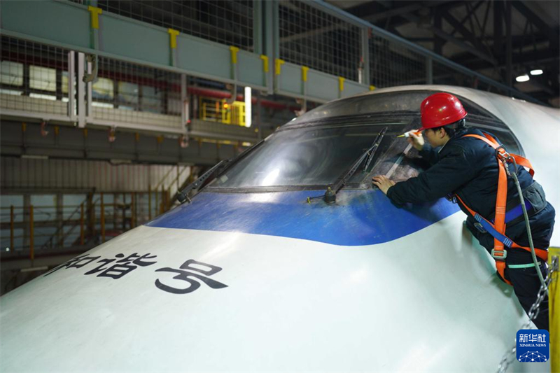 Guangxi realiza manutenção ferroviária em preparação para Festival da Primavera