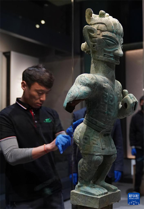 Coleção de Sanxingdui aberta ao público em Shanghai