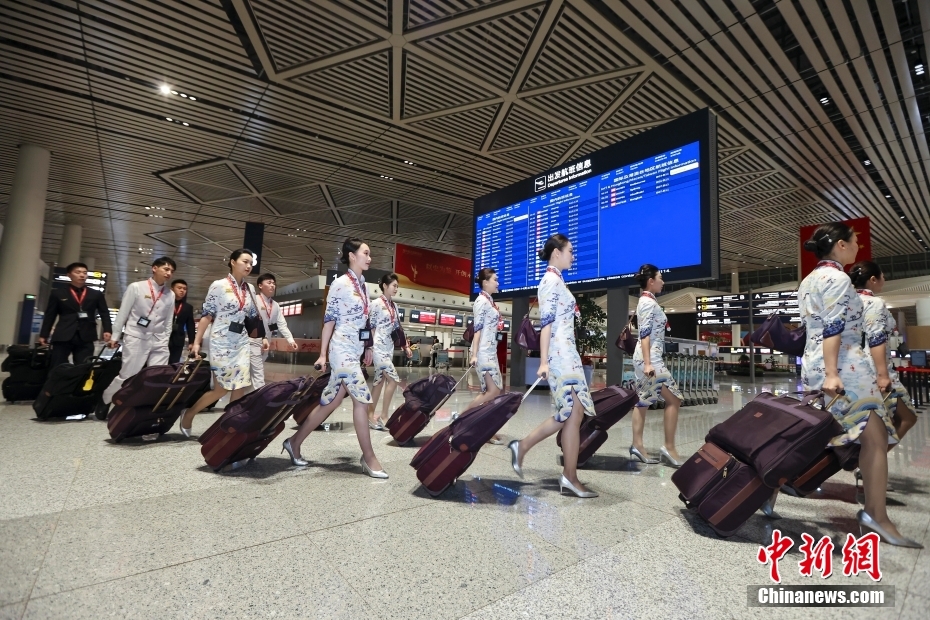 Hainan lança primeira rota aérea para os Emirados Árabes Unidos