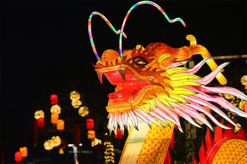 Atmosfera festiva intensifica em Xiamen, leste da China