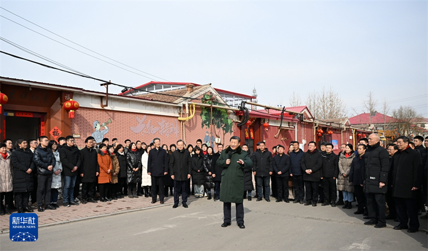 Xi Jinping envia cumprimentos da Festa da Primavera a todos os chineses