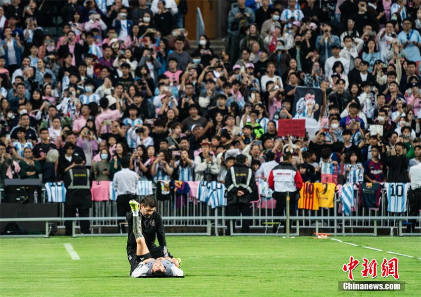 Messi lidera Inter Miami no treino internacional com jogo de estreia em Hong Kong