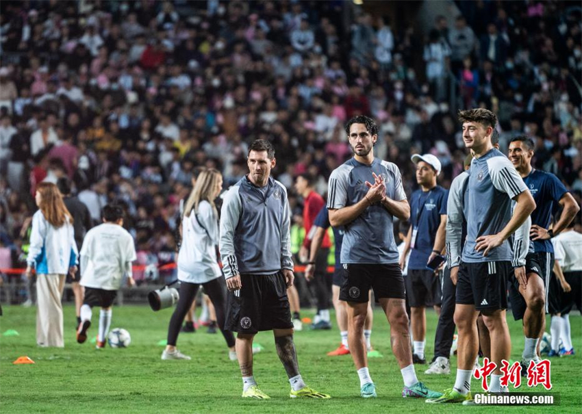 Messi lidera Inter Miami no treino internacional com jogo de estreia em Hong Kong