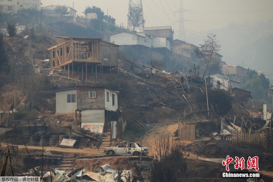 Incêndios florestais deixam 46 mortos e rasto de destruição em região turística do Chile