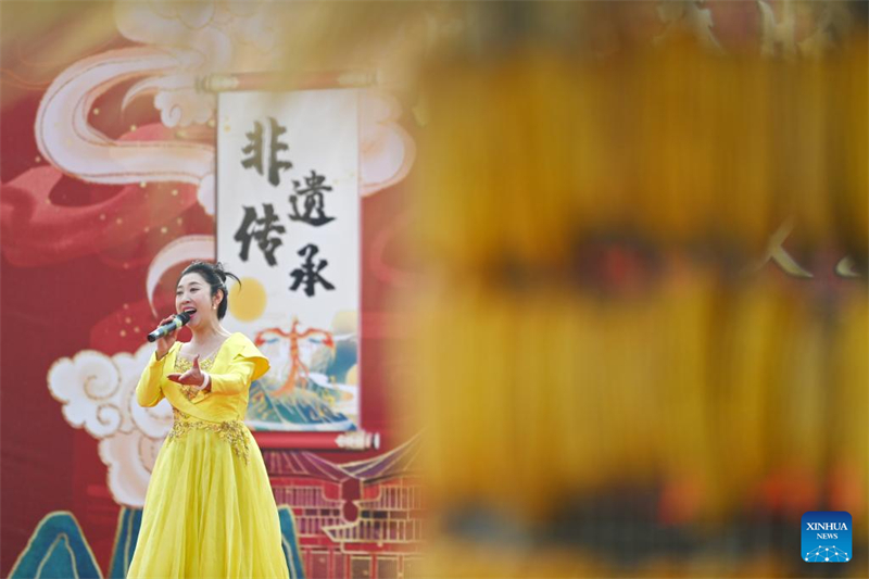 Tianjin abraça atmosfera festiva do Ano Novo Chinês