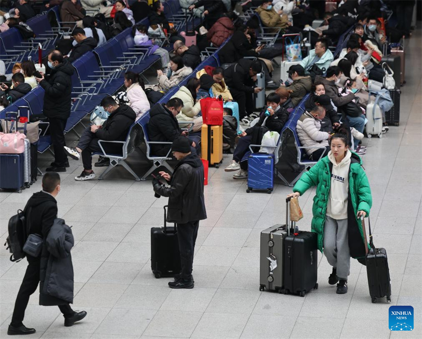 China registra 2,3 bilhões de viagens de passageiros no feriado do Festival da Primavera