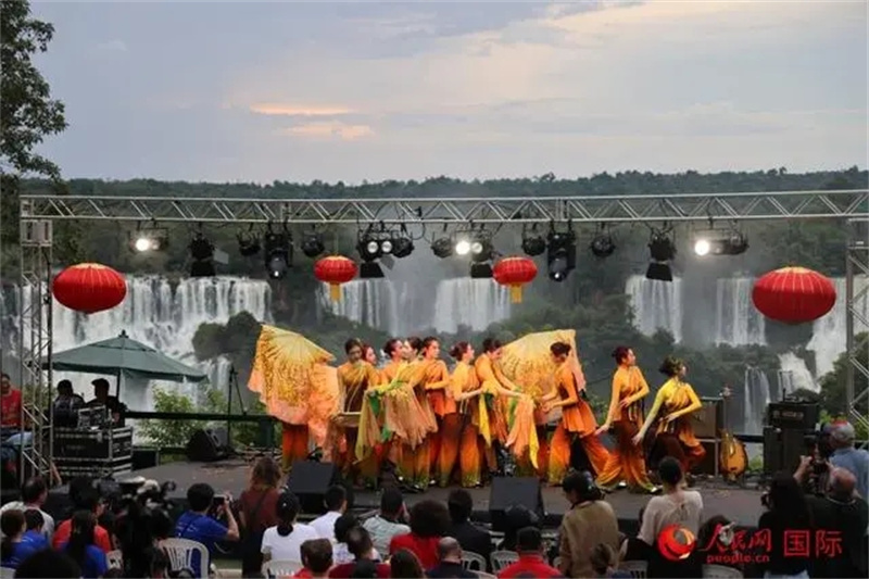 Celebração do Ano Novo Chinês foi realizada com sucesso na cidade brasileira de Foz do Iguaçu