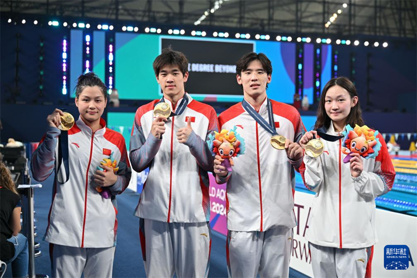 China quebra recorde asiático do revezamento 4x100m livre misto
