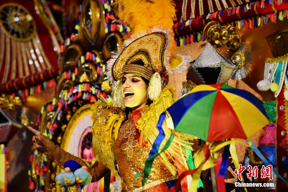 Brasil: escolas de samba campeãs desfilam no Carnaval de São Paulo