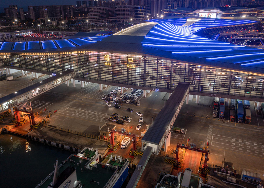 Novo hub de transporte abrangente de Haikou lotado com circulação intensa no rescaldo do Festival da Primavera