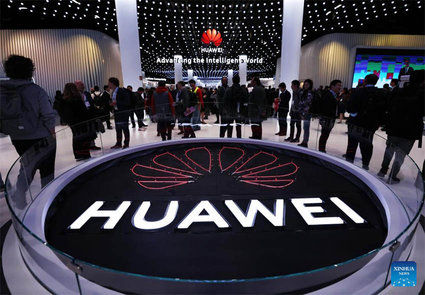 Congresso Mundial de Telefonia Móvel 2024 abre com foco em 5G e inovações de IA