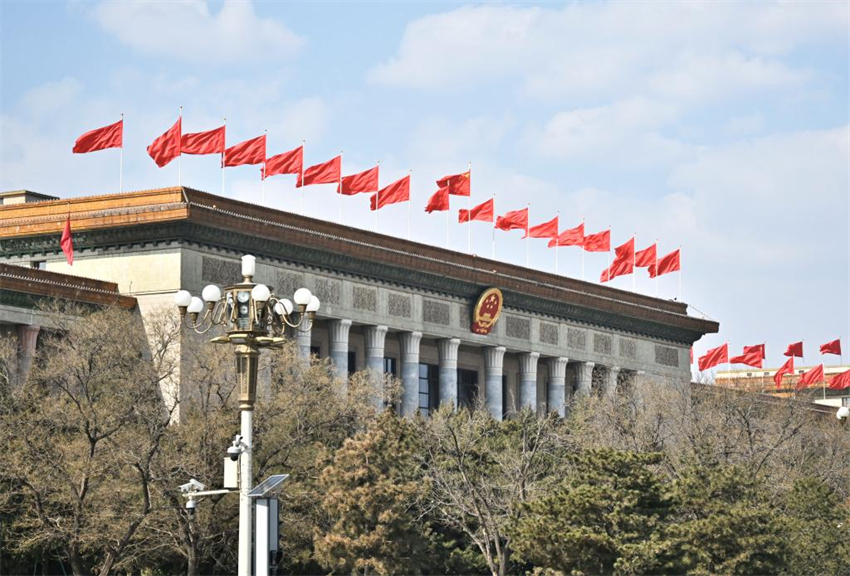 Legislatura nacional da China realiza reunião de encerramento da sessão anual
