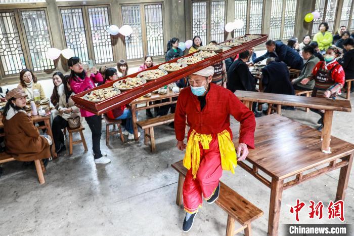 Sichuan: aldeias locais mantêm tradições culinárias distintas