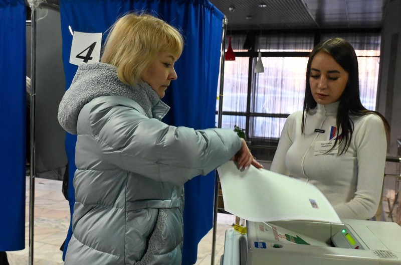 Rússia inicia eleições presidenciais oficialmente