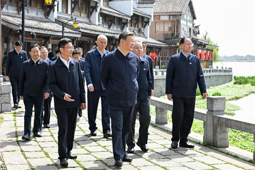 Xi Jinping inspeciona Changde, na província central chinesa de Hunan
