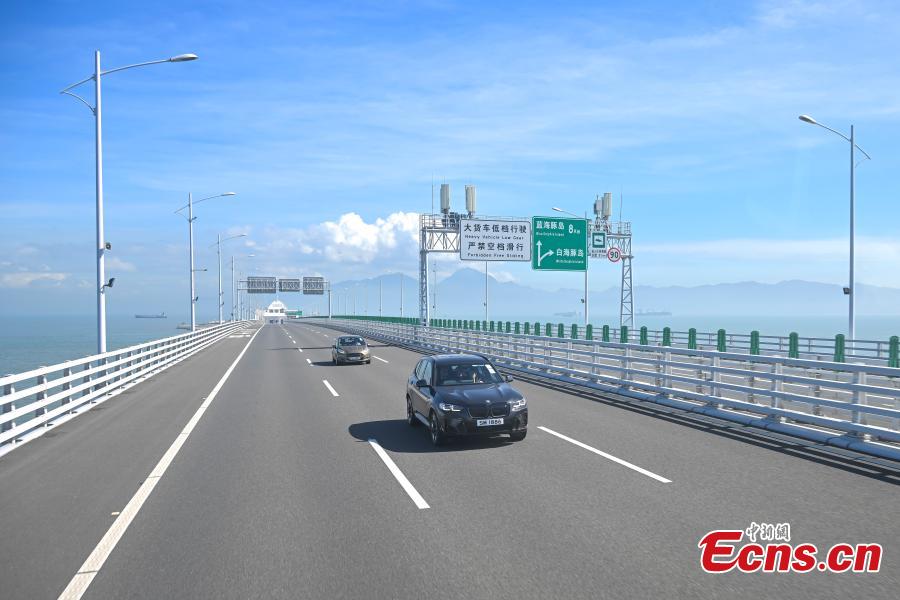 Ponte Hong Kong-Zhuhai-Macau registra passagem de 2 milhões de veículos particulares