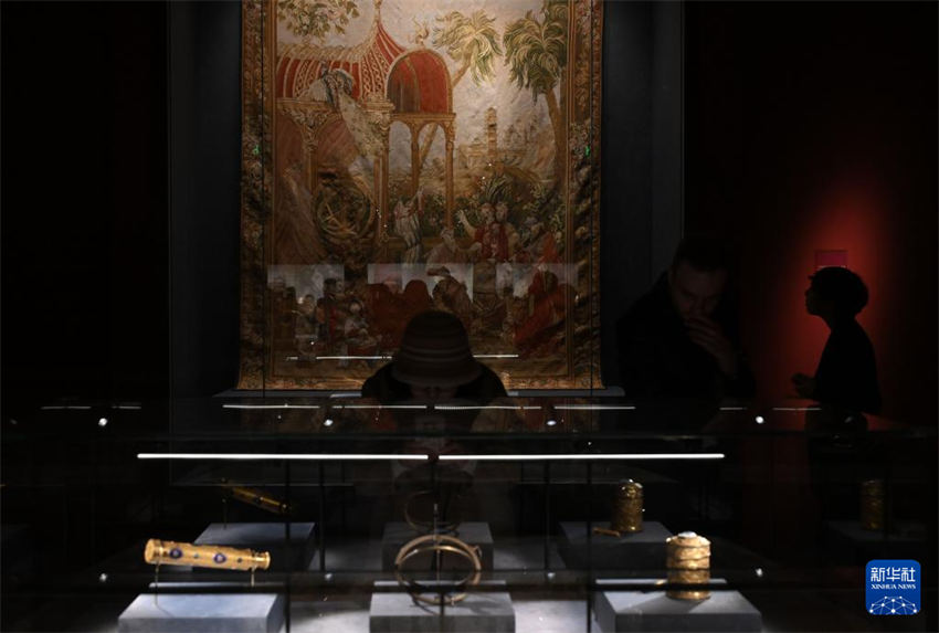 Exposição realizada em conjunto pelo Museu do Palácio e Palácio de Versalhes foi inaugurada em Beijing