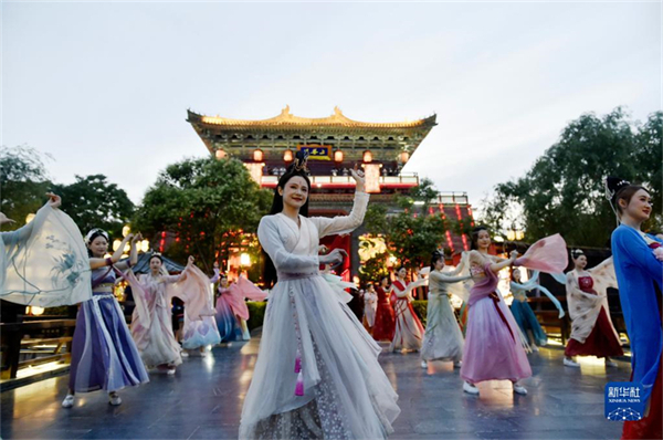 Três dias do feriado chinês Qingming registram 740 milhões de viagens