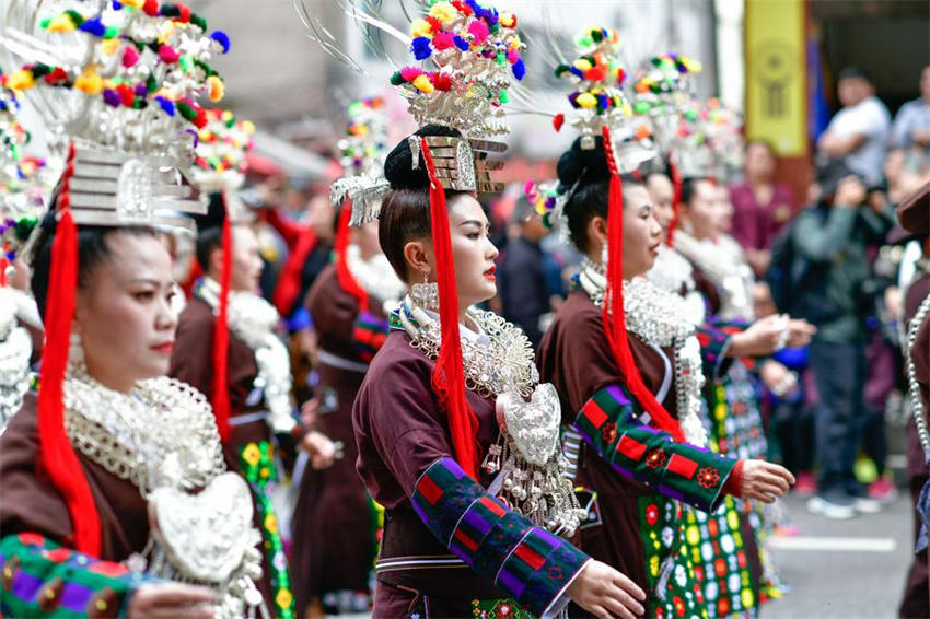 Festival folclórico do Dia dos Namorados da etnia Miao é celebrado em Guizhou, sudoeste da China