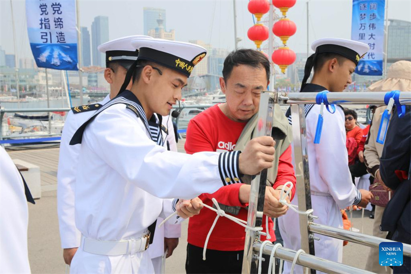 Marinha chinesa do ELP comemora 75º aniversário de fundação com eventos de dia aberto