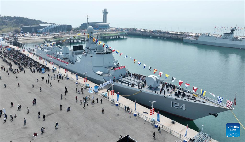 Marinha chinesa do ELP comemora 75º aniversário de fundação com eventos de dia aberto