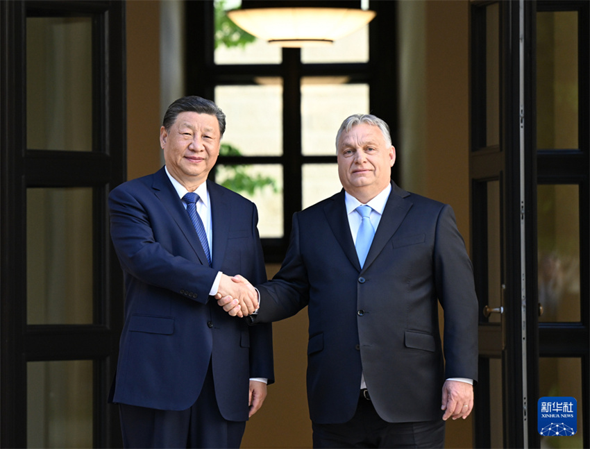 China e Hungria elevam laços para parceria estratégica abrangente para todos os tempos