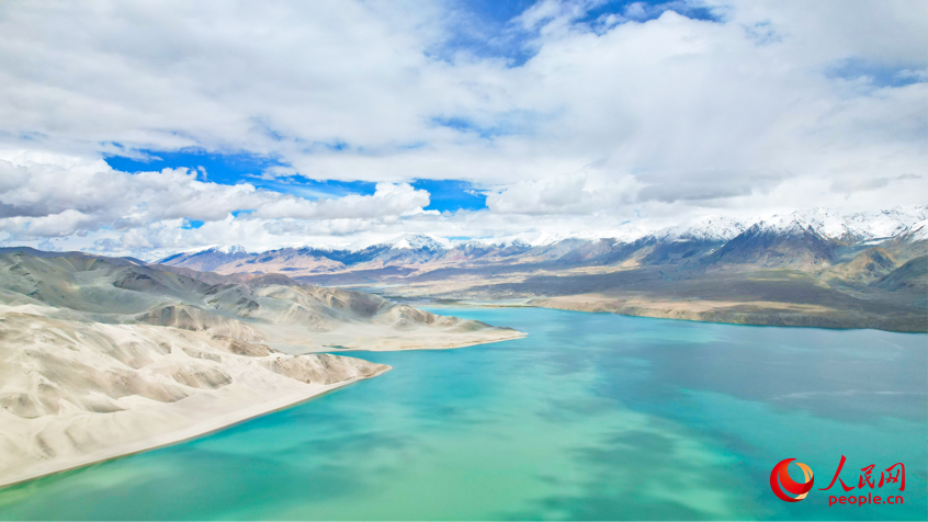 Galeria: fascinante paisagem do lago Baisha em Xinjiang