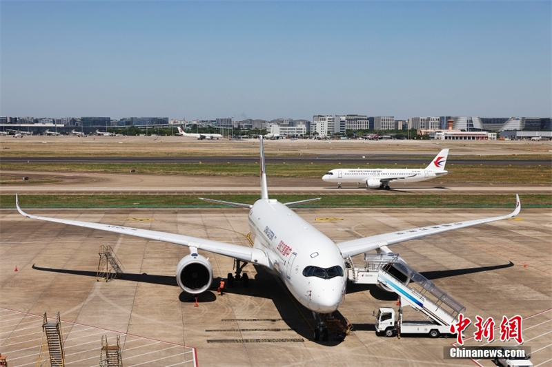 China Eastern Airlines recebe primeira de 100 aeronaves C919 recém-encomendadas