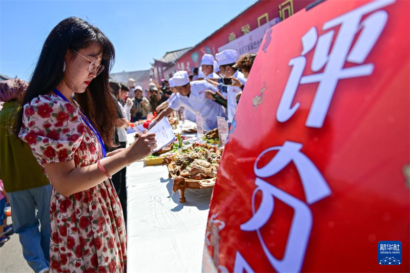 Xinjiang realiza primeiro concurso de culinária de carneiro Bashbay