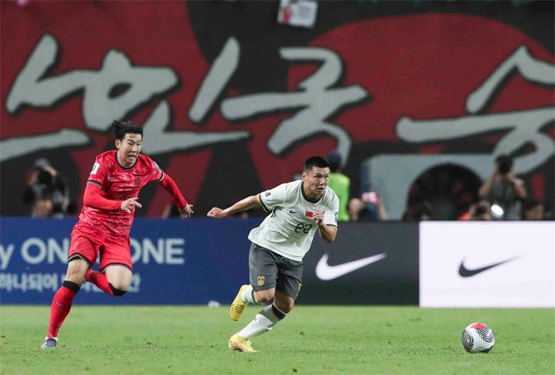 China avança nas eliminatórias asiáticas para a Copa do Mundo, apesar da derrota para a Coreia do Sul